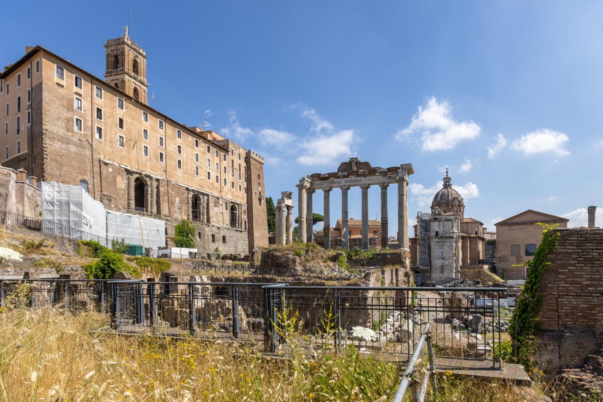 Best Location By Colosseum & Imperial Forums, Rome